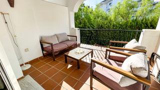 Apartament a Guadalmina Baja. Apartamento planta media en venta en guadalmina baja