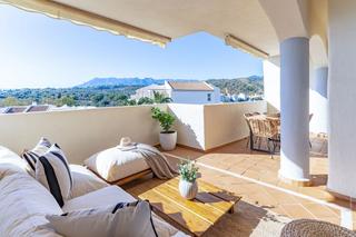 Apartament a Playa Bajadilla - Puertos. Apartamento planta media en venta en marbella