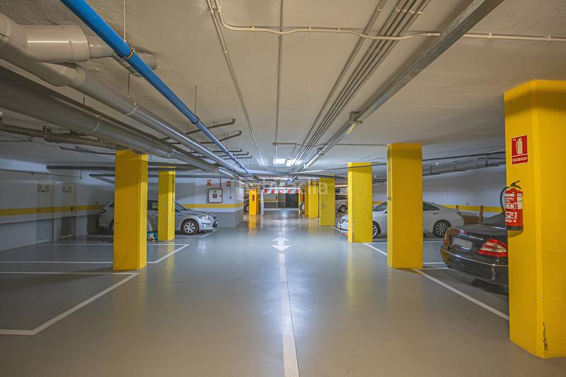 Foto 00c80276-d45a-49d3-a529-d155e4a24f19. Appartement mit parking pool in Centro Estepona