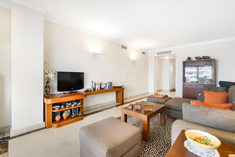 Foto 37e730bb-db0e-4dbd-9371-ca0b2f80089b. Ático piso en venta en san pedro de alcántara en Nueva Alcántara Marbella