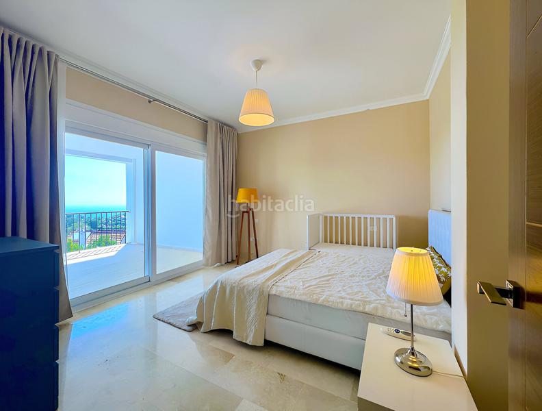 Foto e2ce9de0-38e4-480e-b95c-2578c3c16615. Casa aparellada amb piscina a Santa María Marbella