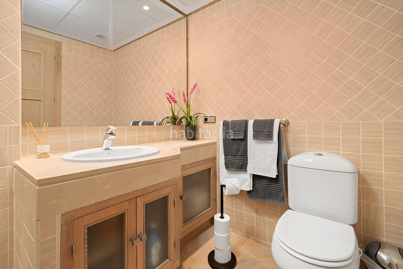 Foto 82bcd040-f0c6-40ea-a382-bf3a79ddb845. Apartamento  en venta en La Duquesa en Manilva