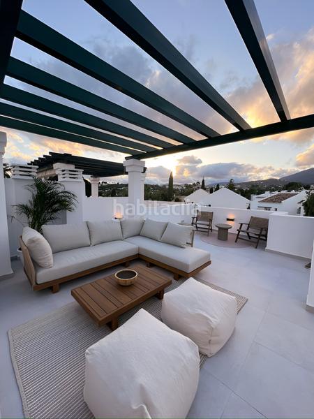 Foto 13744cfe-eaee-4447-8735-5f50fd48b234. Attico con parcheggio piscina in Nueva Andalucía centro Marbella