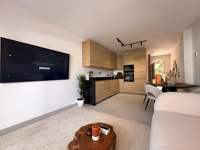 Foto 99f3ad4f-4e0a-4ffa-9024-3da372b1ebcf. Attico con parcheggio piscina in Nueva Andalucía centro Marbella