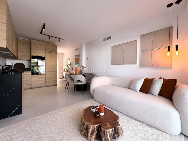 Foto fd8b19ce-db78-48f1-a776-b3f637507ece. Attico con parcheggio piscina in Nueva Andalucía centro Marbella