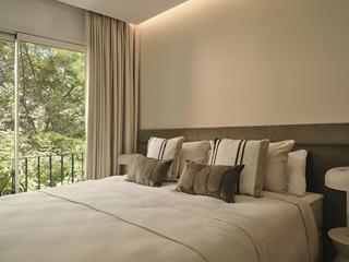 Apartamento en Puente Romano. Apartamento de planta media en venta en la milla de oro