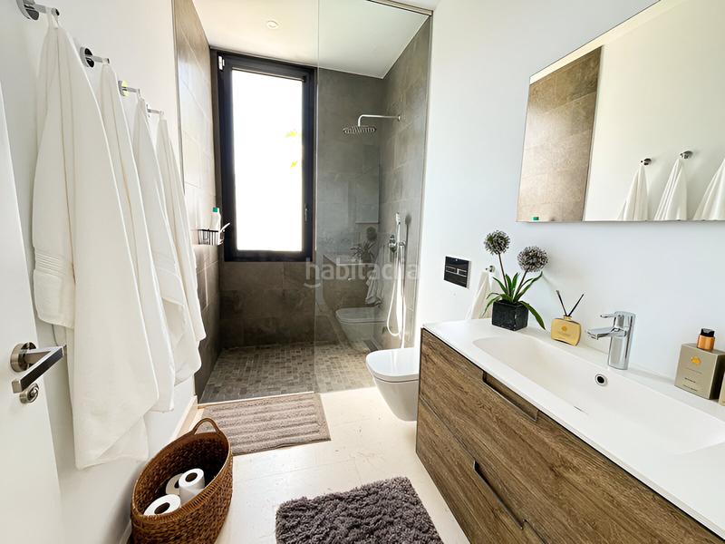 Foto 05a95885-7d1d-45d0-8ba3-0b39a009dfe2. Casa pareada semidetached casa en venta en cabopino en Marbella