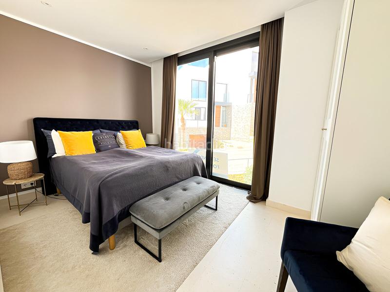 Foto 0c1750a7-2916-494c-984e-0661ed306155. Casa pareada semidetached casa en venta en cabopino en Marbella