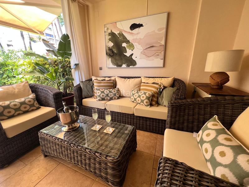 Foto d86cb3a6-78e6-49d3-ac01-c7f7893de741. Affitto piano terra con parcheggio piscina in Puerto Banús Marbella