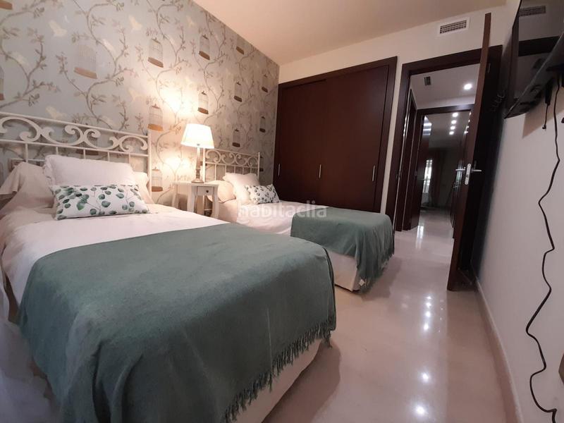 Foto e36a564d-7a28-41fa-8da3-b61605869c4d. Lloguer planta baixa amb aparcament piscina a Puerto Banús Marbella