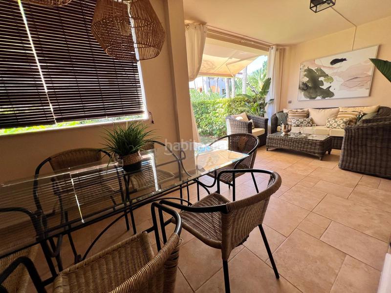 Foto 3ba1817d-9ce3-49f1-866c-d5d32a655b37. Location rez-de-chaussée avec parking piscine dans Puerto Banús Marbella