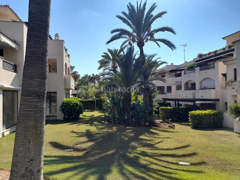 Foto b5614ccc-3a20-44c5-88ac-48c234c6f64c. Location rez-de-chaussée avec parking piscine dans Puerto Banús Marbella