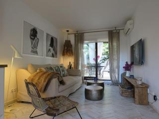Rent Ground floor in Centro