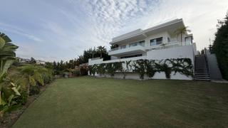 Miete Haus in La Concha - Resina Golf. Villa privo  tu refugio de lujo en la costa del sol