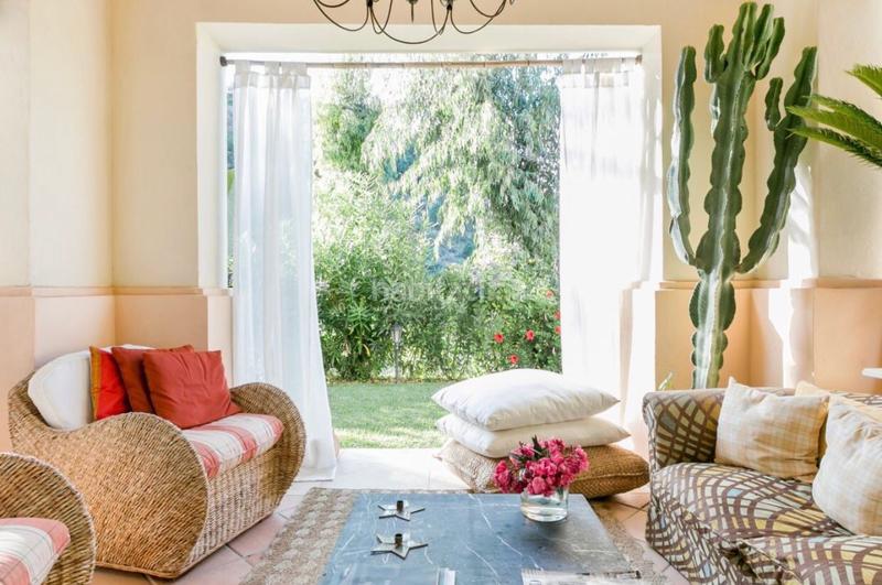 Foto 1a78ae8f-081a-4842-a88b-ca18a0355c70. Lloguer apartament amb aparcament piscina a Río Real Marbella