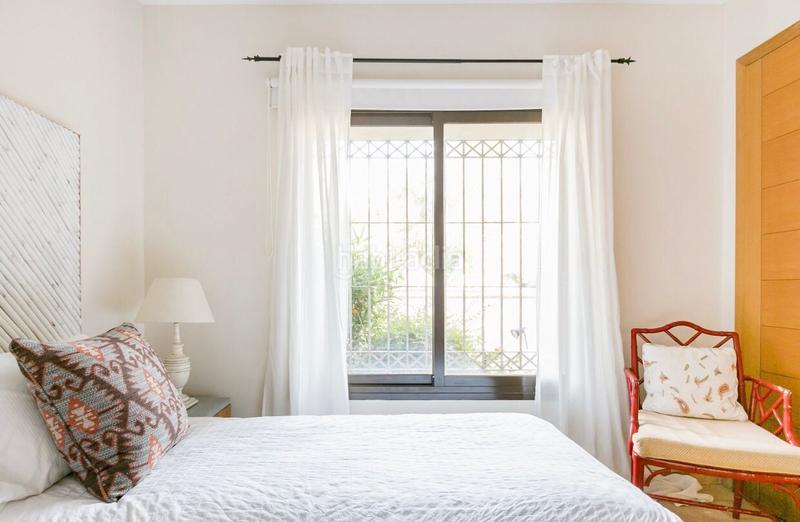 Foto bc9db81b-511b-4028-882d-c54004b69589. Rent apartment with parking pool in Río Real Marbella