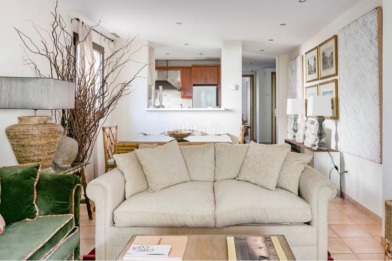 Foto c293d7b3-602e-4017-bbd9-fa438cb7e48b. Rent apartment with parking pool in Río Real Marbella