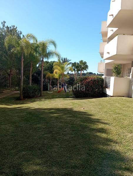 Foto ce591eca-2e20-4654-bdfd-aaeba7e00097. Lloguer apartament amb aparcament piscina a Elviria Marbella