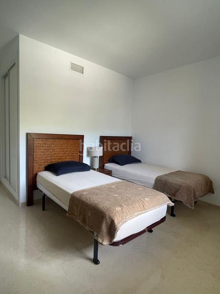 Foto 626bfb2c-464f-47eb-8cd3-0b5b6b11c34e. Alquiler apartamento en Elviria Marbella