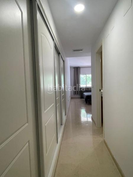 Foto d066678a-ebc9-441d-ab4d-667015a4750c. Rent apartment with parking pool in Elviria Marbella