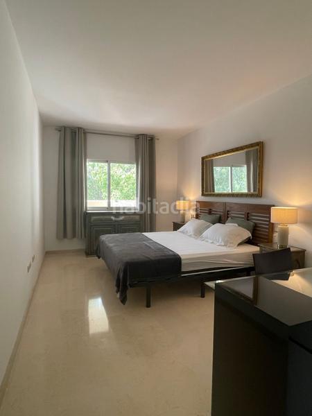 Foto 6803a825-9dd6-4990-887d-128f88495dd0. Miete appartement mit parking pool in Elviria Marbella