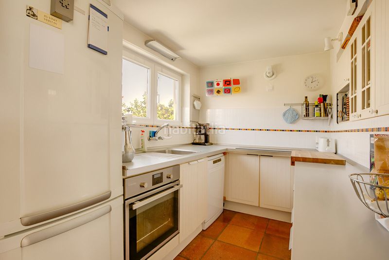 Foto a217cecd-ae35-4a75-8bde-8d3135352f28. Casa amb aparcament piscina a Centro Estepona