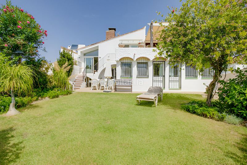 Foto c41ea347-1734-4dab-b483-54544f266efc. Casa amb aparcament piscina a Centro Estepona