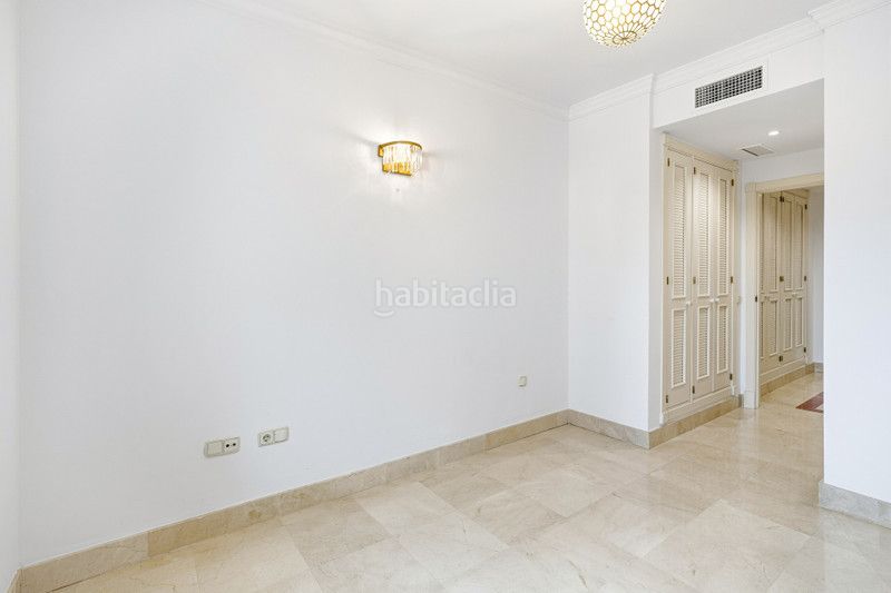 Foto 6b5becab-1c17-40ba-a255-f4c6be85b578. Apartament amb aparcament piscina a Puente Romano Marbella