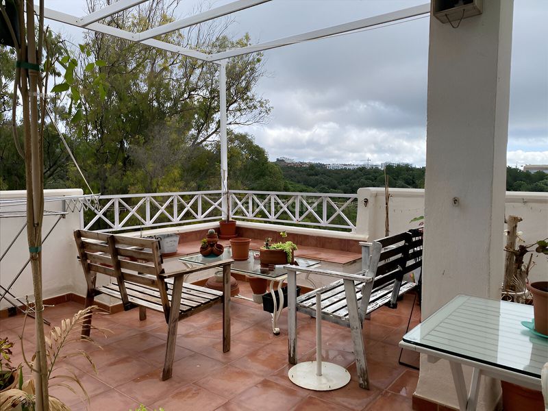 Foto 3e1fbf8c-4d6e-4ccf-8038-2f735a85fd1e. Apartament amb aparcament piscina a Río Real Marbella