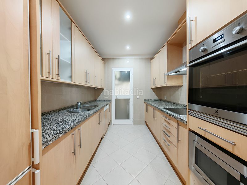 Foto 38cbc401-a6d2-430b-b501-178564896a88. Apartament amb aparcament piscina a Elviria Marbella