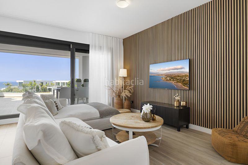 Foto 774c429b-d3e0-4d3f-9a81-c6401b513990. Planta baixa amb aparcament piscina a Cabopino - Artola Marbella