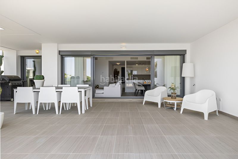 Foto 96fdc989-c536-4398-9544-21e15ed98818. Planta baixa amb aparcament piscina a Cabopino - Artola Marbella