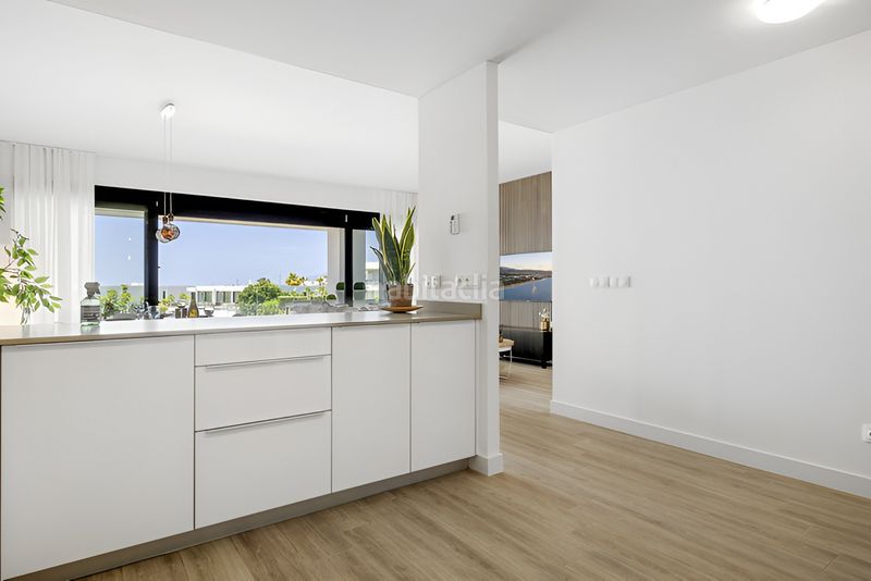 Foto a9ff4653-1c66-492a-9bc5-5be7af833f21. Planta baixa amb aparcament piscina a Cabopino - Artola Marbella