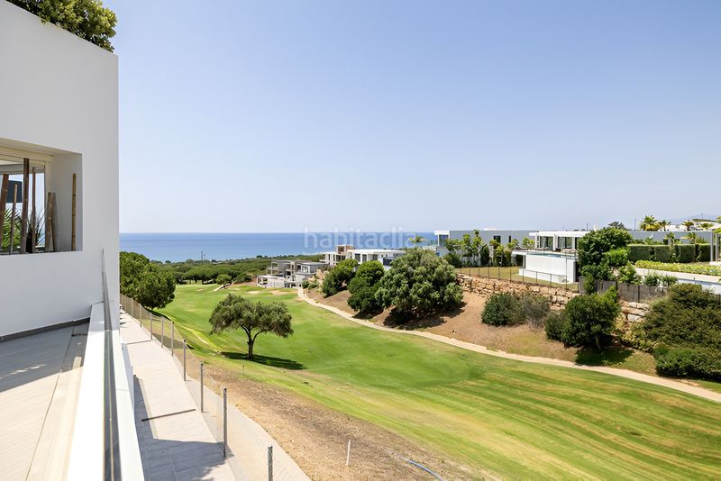 Foto cc33c5e3-b20a-4c28-9cdb-80b6765936c1. Planta baixa amb aparcament piscina a Cabopino - Artola Marbella