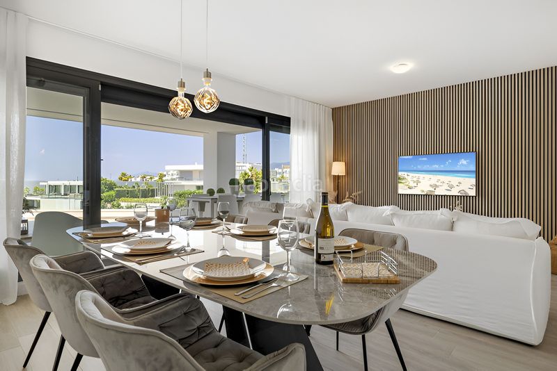 Foto d39f8cc5-7208-47b3-a87c-604c8ecd4e35. Planta baixa amb aparcament piscina a Cabopino - Artola Marbella
