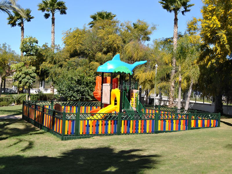 Foto bf30800b-b720-4a2c-92d3-2ea4edc66896. Planta baixa amb aparcament piscina a Puente Romano Marbella