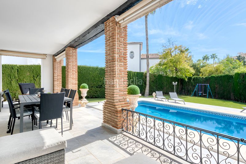 Foto 5835d49e-0e4d-4acd-92d0-8231053fb338. Casa amb aparcament piscina a Calahonda Mijas