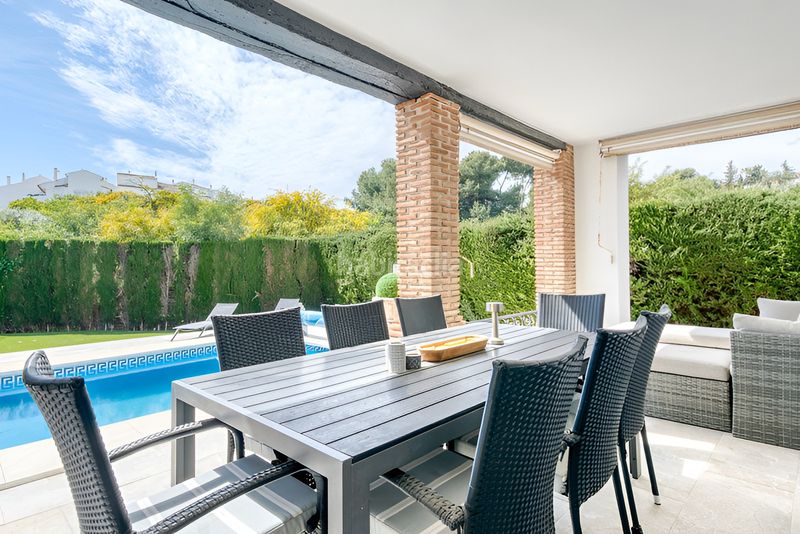 Foto aeed3913-55f6-4660-a483-219e1702f7ec. Casa amb aparcament piscina a Calahonda Mijas