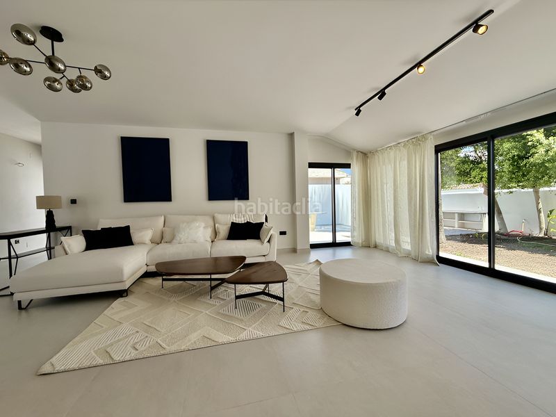 Foto a0a2c866-801b-4952-be01-50d9d8f3f6ad. Casa amb aparcament piscina a Playa Bajadilla - Puertos Marbella