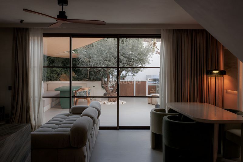 Foto 13039a62-3dca-42fe-b367-ae85183c7ac5. Casa adossada a Los Naranjos Marbella