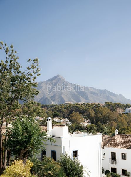 Foto a11b64ad-e0e4-4e2c-bf7f-1742a92ae051. Casa adossada a Los Naranjos Marbella