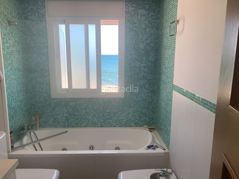 Foto 0792aefc-c486-4c63-aaf0-450c2f8c2444. Casa adossada amb aparcament piscina a Centro Estepona
