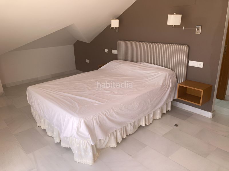 Foto 753f0aa1-a545-4672-b466-969848ab610f. Casa adossada amb aparcament piscina a Centro Estepona