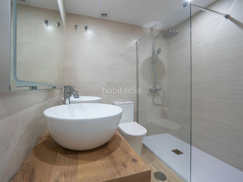 Foto e9a51c94-9a2b-4e89-a0b4-3b6cbcb2e08b. Planta baja apartamento en planta media en the golden mile en Marbella