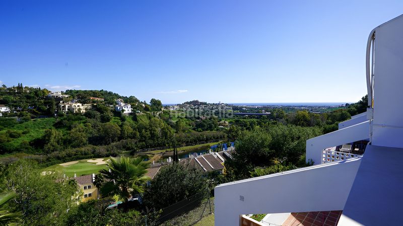 Foto a03fff9d-7141-4746-a978-902f24409e35. Apartament amb aparcament piscina a La Quinta Benahavís