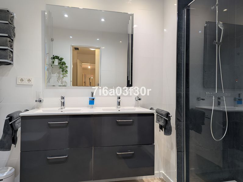 Foto 1e580108-c1bf-4e14-b03b-5d7f8560ef04. Apartament amb aparcament piscina a San Pedro de Alcántara Pueblo Marbella