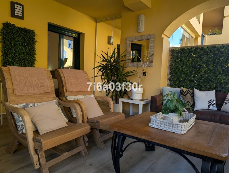 Foto 3cf4c328-728c-49d9-b7ad-83581973321e. Apartament amb aparcament piscina a San Pedro de Alcántara Pueblo Marbella