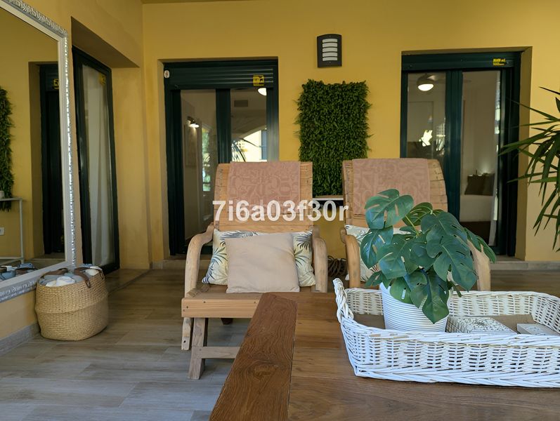 Foto 4290f969-269b-4b86-819f-f7517bf97072. Apartament amb aparcament piscina a San Pedro de Alcántara Pueblo Marbella