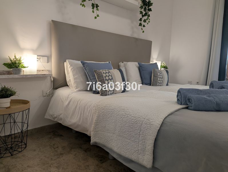 Foto 63504694-5bf3-4cea-83da-11f0b28735fd. Apartament amb aparcament piscina a San Pedro de Alcántara Pueblo Marbella