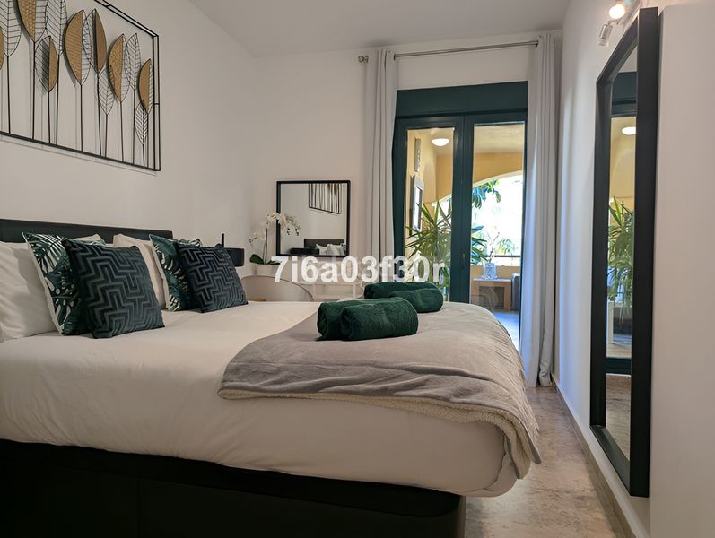 Foto 77757896-ee86-4c2c-91ac-4f023f4b003a. Apartament amb aparcament piscina a San Pedro de Alcántara Pueblo Marbella